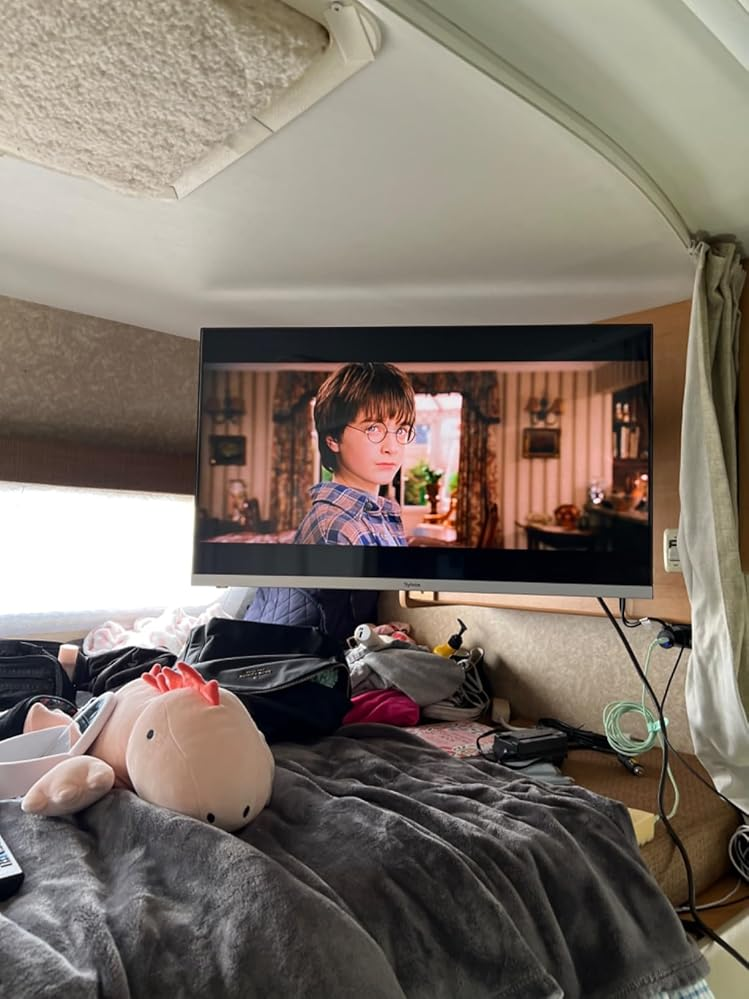 32" Smart 12V Caravan TV - Limo Series (With DVD Combo)
